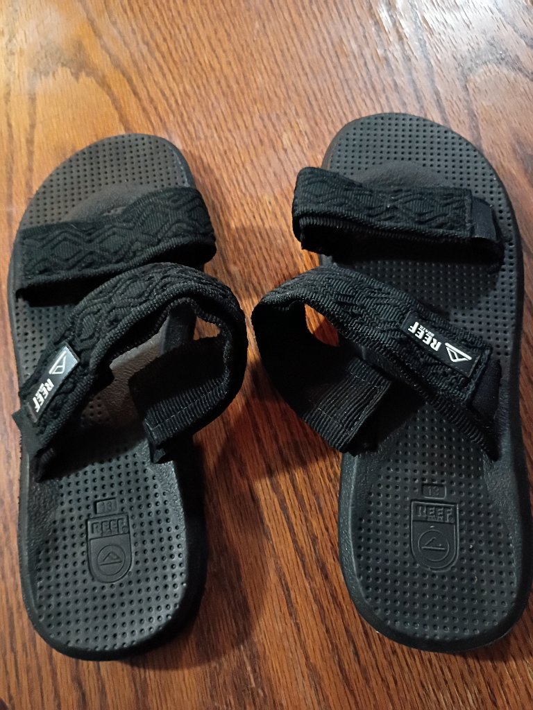 Nwot Men's Reef Sandals